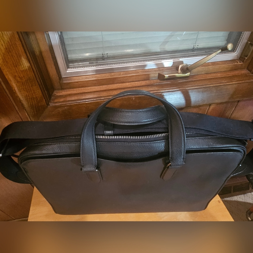 Authentic COACH Graham Structured Briefcase – Black Pebble Leather (Laptop Bag) - Picture 8 of 16